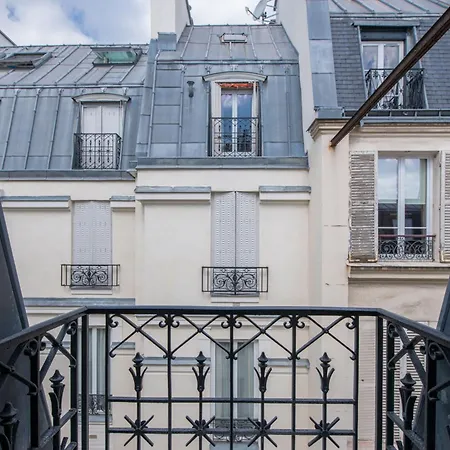 Appartement Le Trocadero - 5 Minutes A Pied De La Tour Eiffel - Place Trocadero - 5 Personnes - Cadre Exceptionnel - Entierement Climatise Parijs